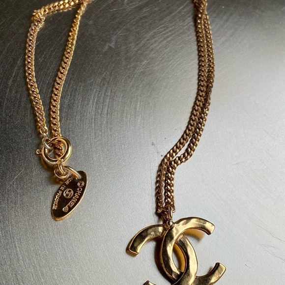 Certified Authentic vintage Chanel necklace - Picture 10 of 16